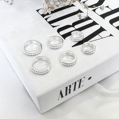 Argolinha Cravejada Prata 925 Argolinha Cravejada Prata 925