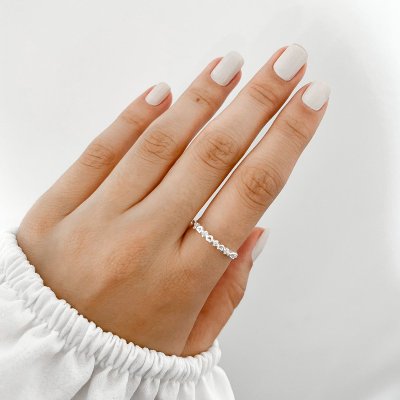 Anel corações e zircônias prata 925