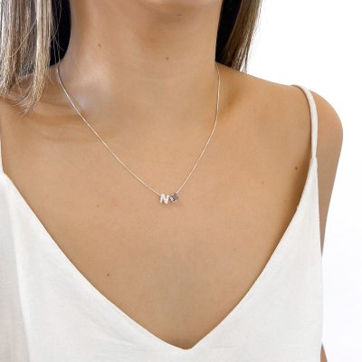 colar letra cravejada 5