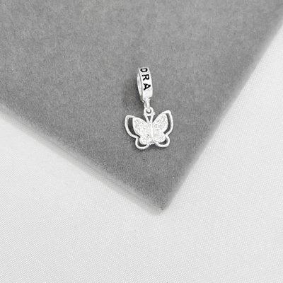 berloque borboleta cravejada prata