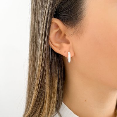 argolinha cravejada g em prata 925