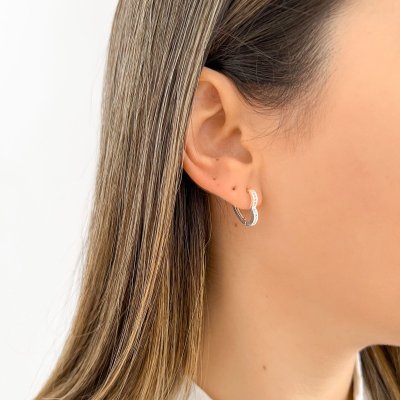 argolinha cravejada coracao m prata 925 2