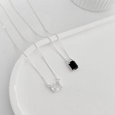 escapulario zirconia retangular cristal e gloss onix prata 925 glamour pratas