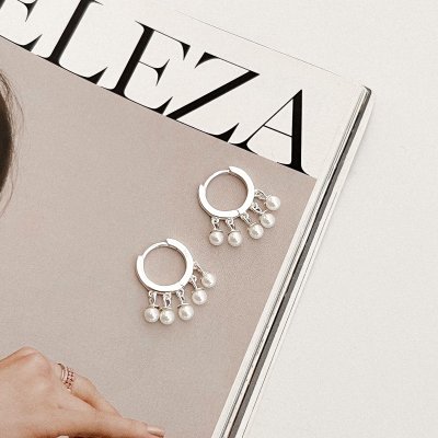 argola de prata lisa com perolas glamour pratas 4