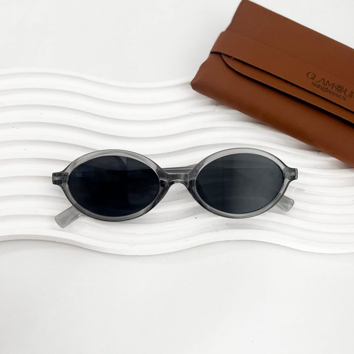 oculos de sol oval capri grafite 8